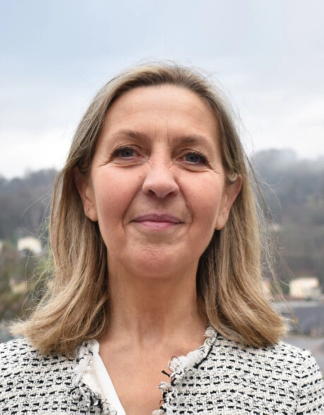 Isabelle JOUVAL Isabelle JOUVAL